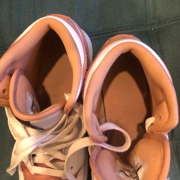 Rose gold Jordan’s - Picture 5 of 7